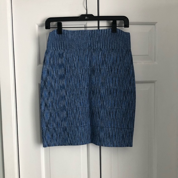 BCBG bandage skirt - Picture 2 of 5